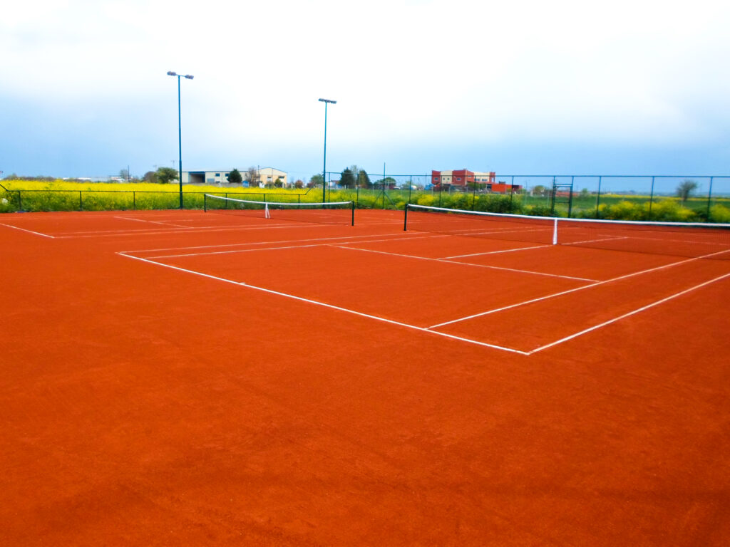 Χωμάτινο γήπεδο τένις